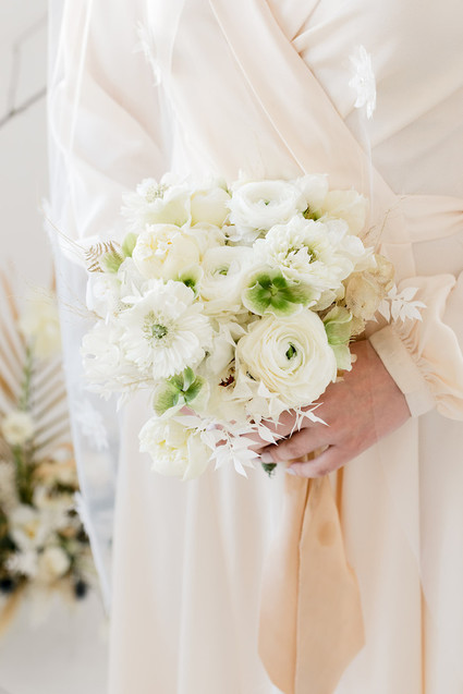 all white bridal bouquet