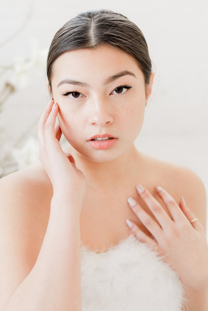 modern minimalist bridal makeup Inspiration
