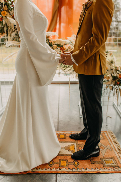 modern desert inspired wedding