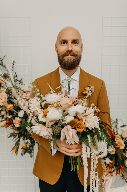 modern desert inspired wedding