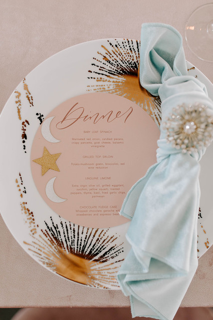 Modern place setting Inspiration