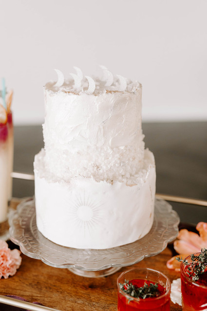 Moon wedding cake