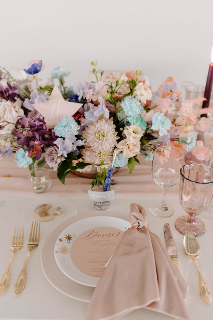 Modern place setting Inspiration