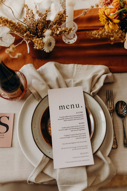 Vintage wedding decor