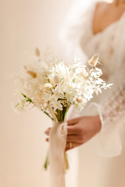 Simple dried floral bouquet