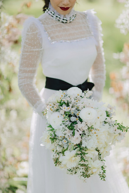 spring wedding bouquet