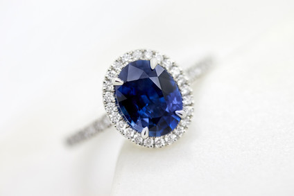 Oval Sapphire engagement ring