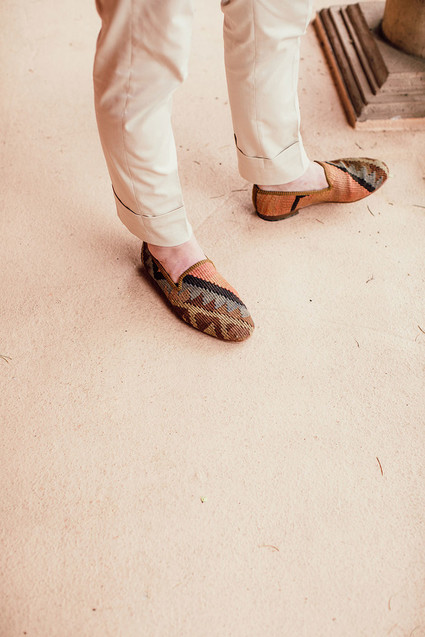 groom shoes
