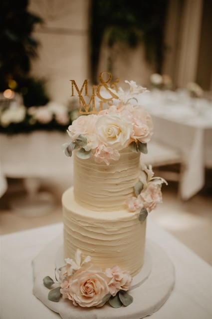 wedding cake