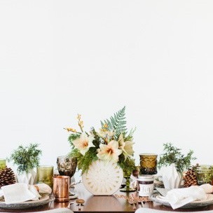 Modern Holiday Tablescape
