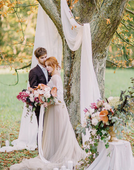 Autumn castle wedding in Poland on 100 Layer Cake