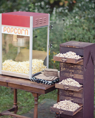 Old world circus popcorn machine detail
