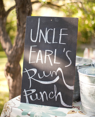 Chalkboard 'uncle earl's rum punch' sign