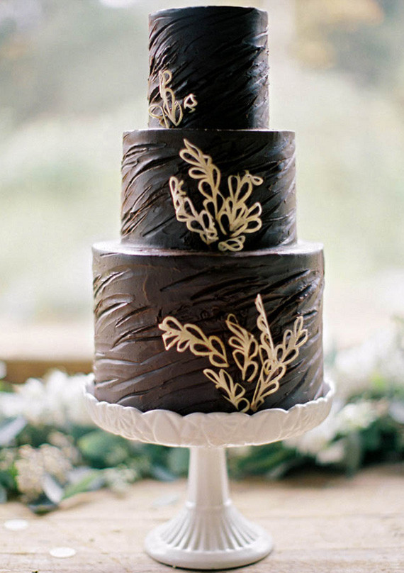 Chocolate and Gold Floral Cake