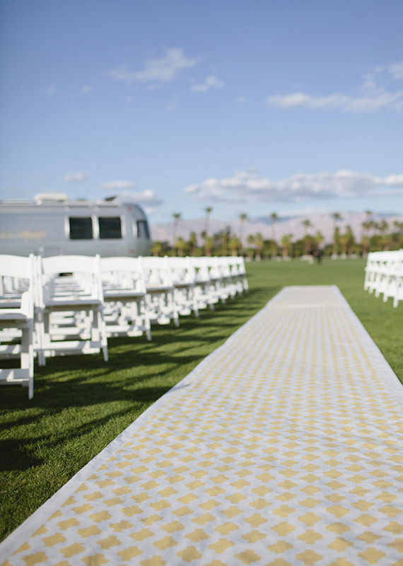 Modern Yellow and White Geometric Aisle Runner