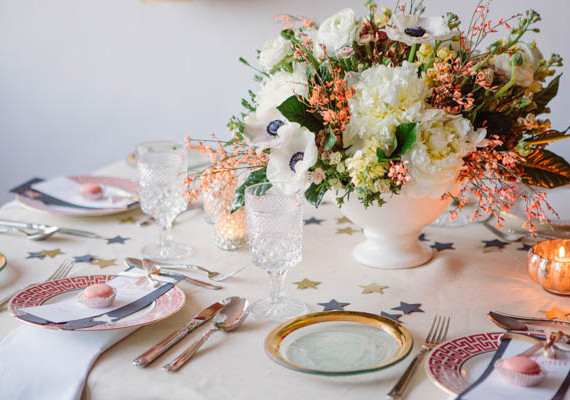 Peach and Cream Star Tablescape