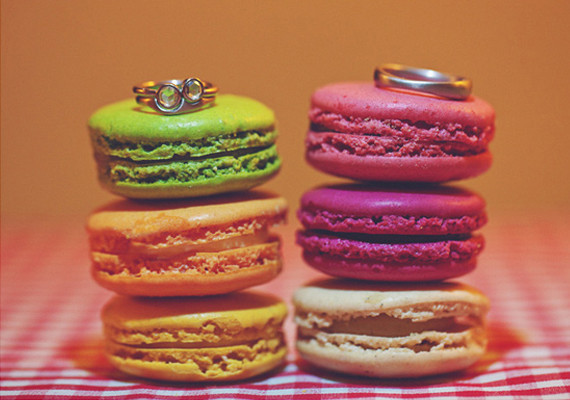 Lola Brooke Wedding bands and macarons