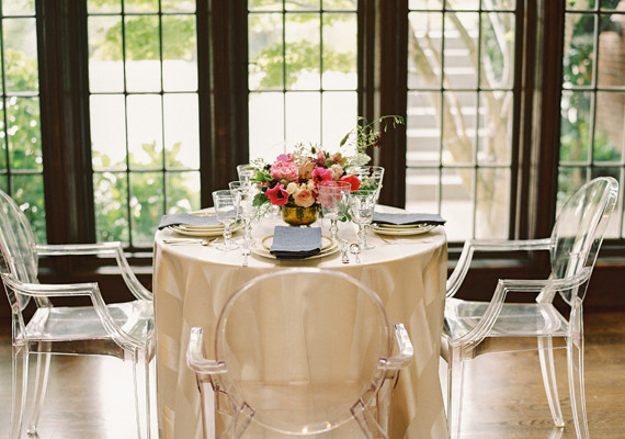 Modern Pink and Navy Tablescape