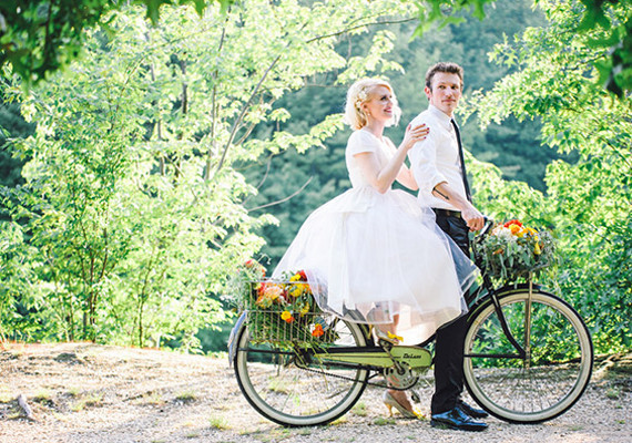 Summer Green Bicycle Portrait Inspiration