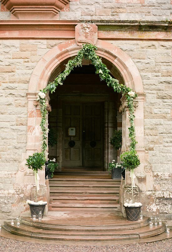 Vintage wedding garland Inspiration