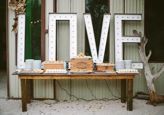 Vintage Austin Wedding Signage
