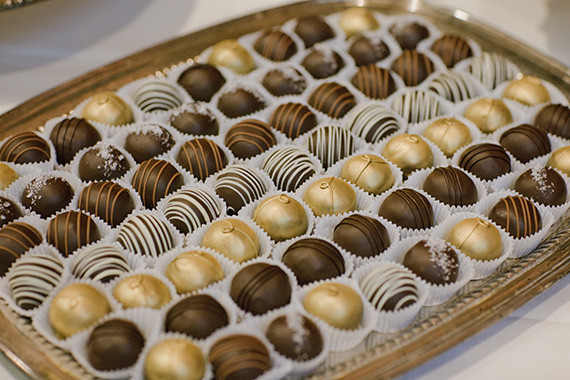 Vintage Glam Seattle Wedding