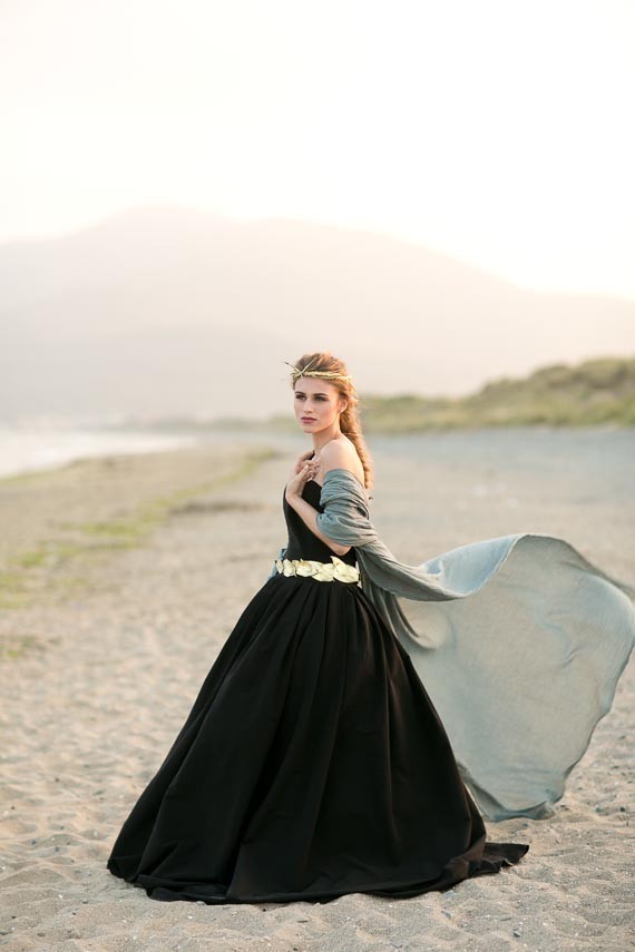 Dark & romantic wedding inspiration Wedding Inspiration