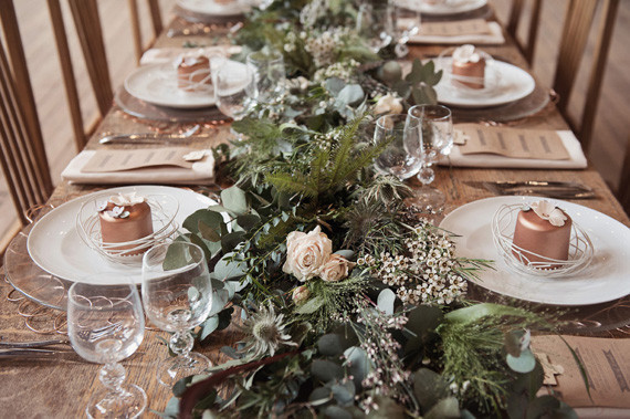 Organic and natural tablescape