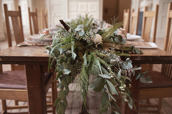 Organic and natural tablescape