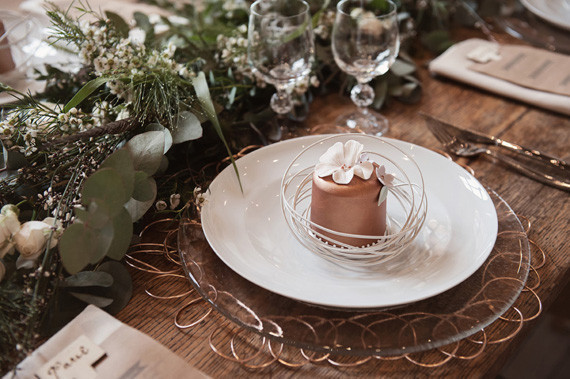 Golden mini cake