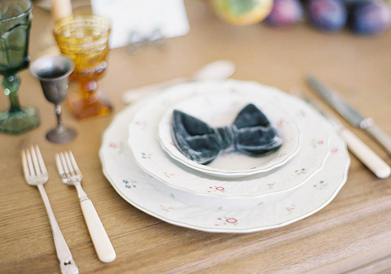 Velvety green wedding inspiration Wedding Inspiration