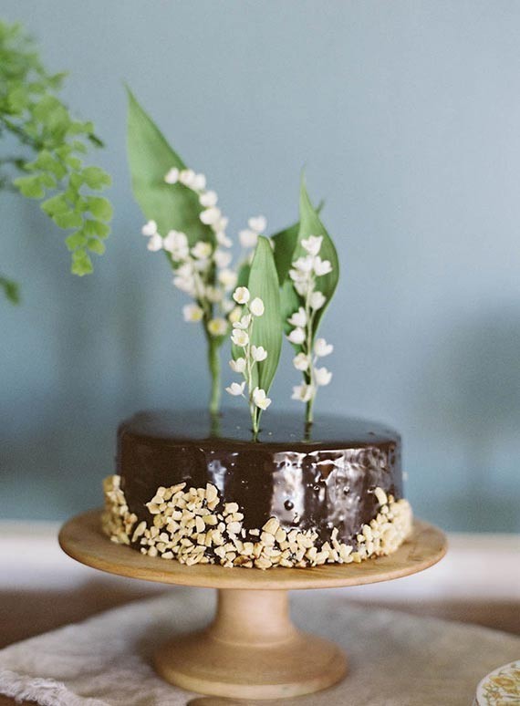 Velvety green wedding inspiration Wedding Inspiration