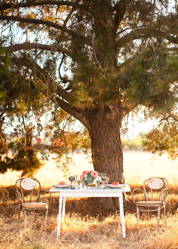 Modern, Rustic Wedding Tablescape