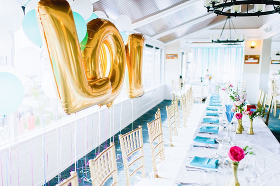 Gold love balloons