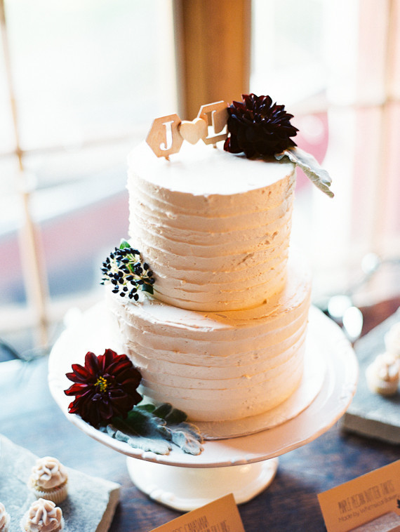 Rustic Fall Wedding Cake