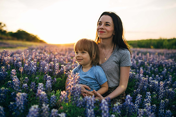 Texas Blue Bonnet Family Photos by Alysha Rainwaters | 100 Layer Cakelet Inspiration