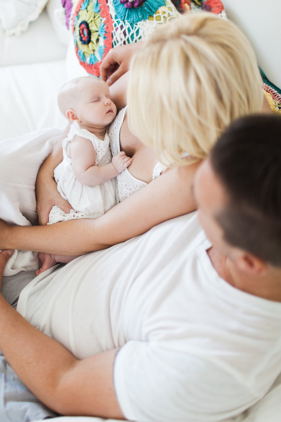 Mother and baby lifestyle photos by Poiema Photography | 100 Layer Cakelet Inspiration