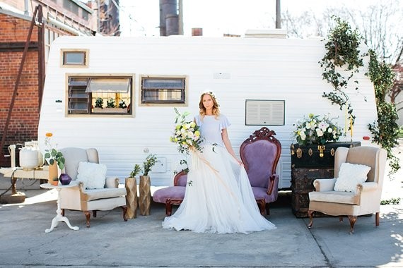 Modern spring wedding inspiration