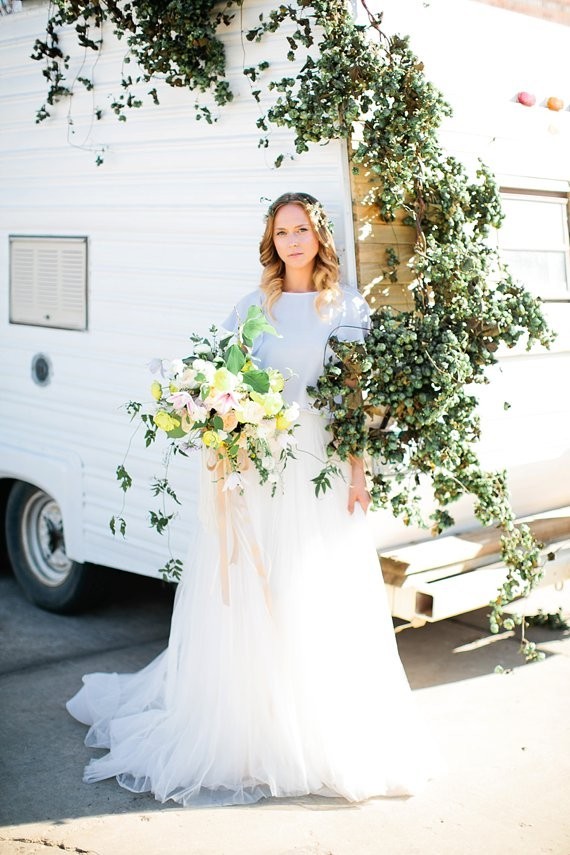 Modern spring wedding inspiration
