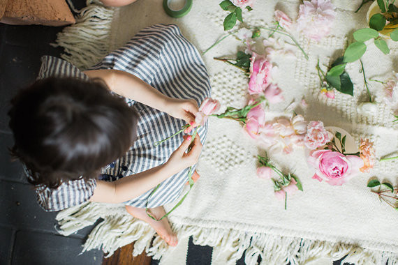 Mother daughter tea party by Bows and Arrows Flowers and NBarrett Photography | 100 Layer Cakelet Inspiration