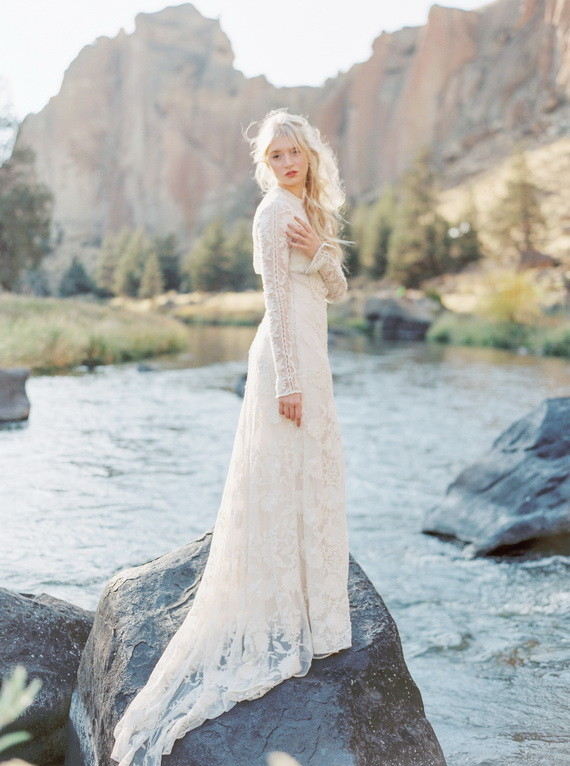 Outdoor bride and lace wedding dress