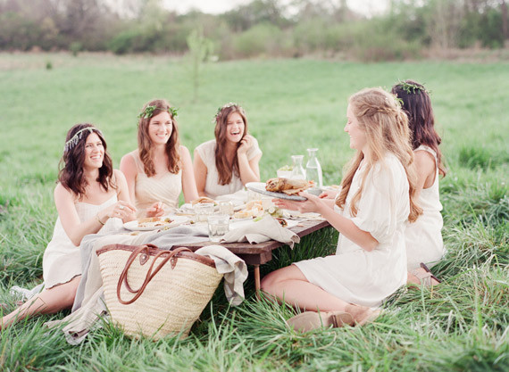Outdoor spring picnic inspiration