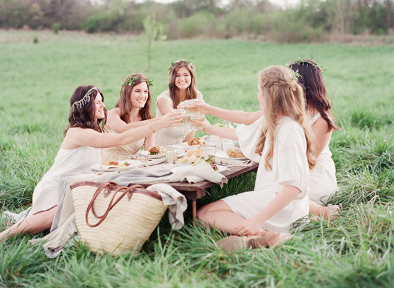 Outdoor spring picnic inspiration