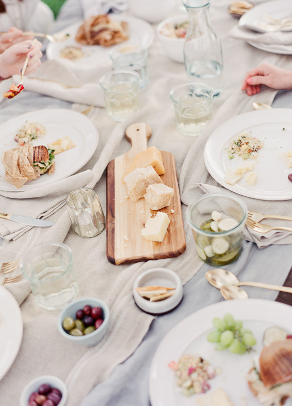 Outdoor spring picnic inspiration