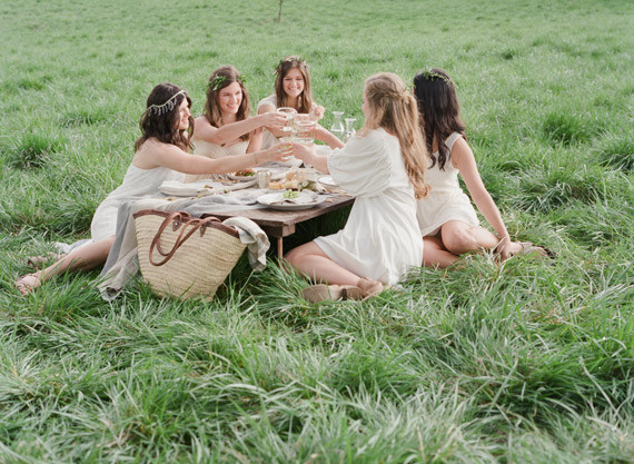 Outdoor spring picnic inspiration