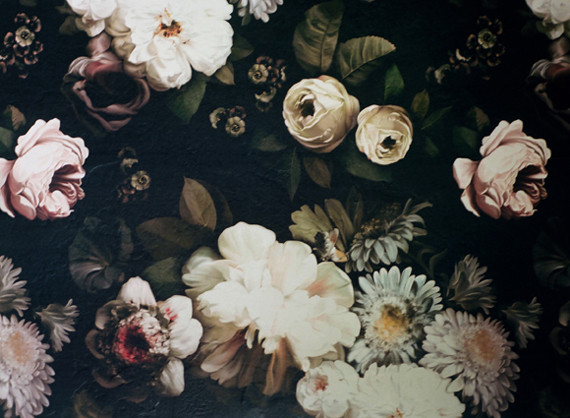 Dramatic floral wedding inspiration Inspiration