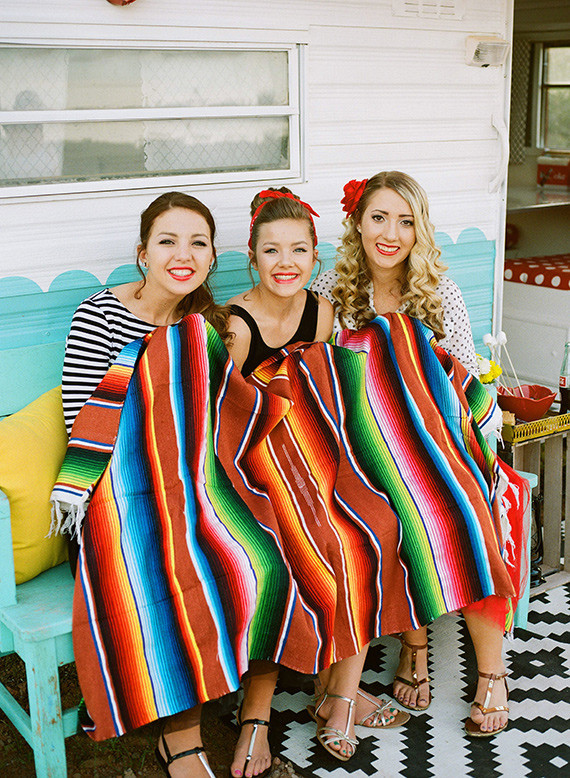 Retro glamper girls shoot