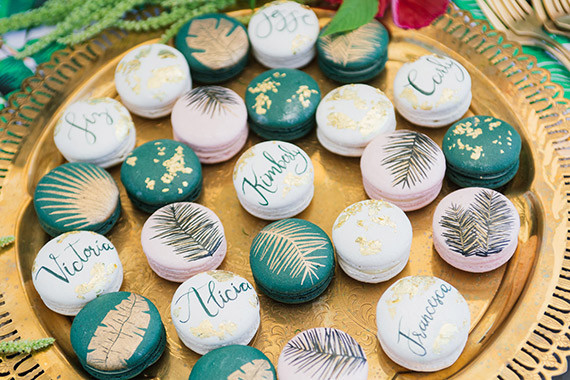 Tropical macarons