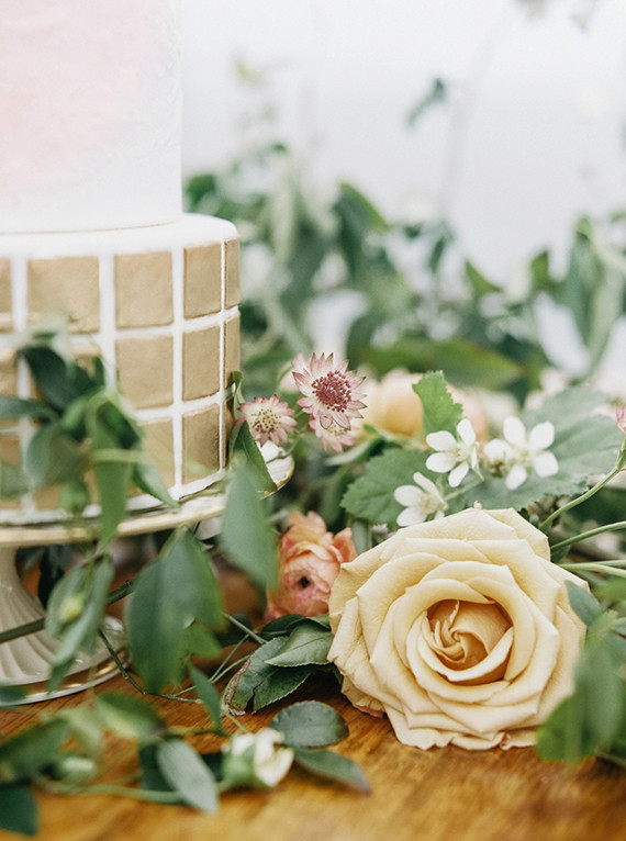 Modern gold wedding cake