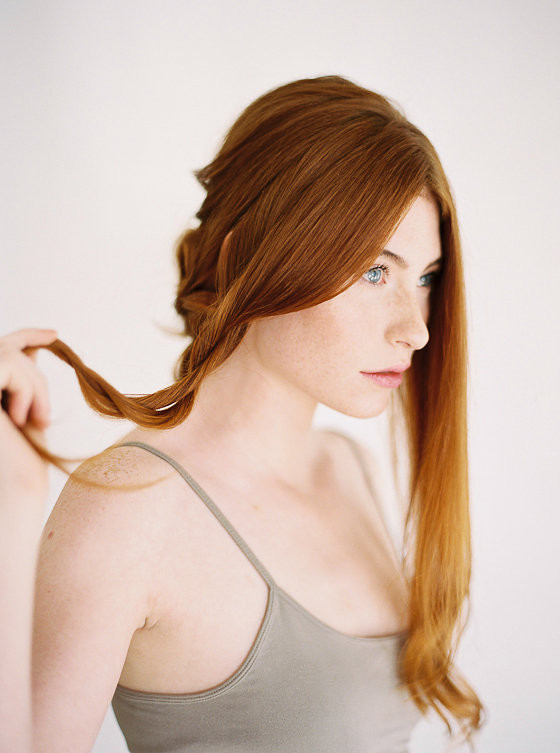 How-to create a low twisted updo Inspiration